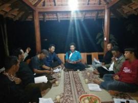 RAPAT PERDANA TIM 8